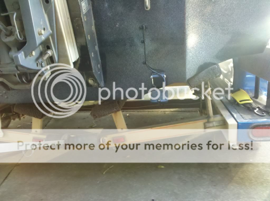 Help **PICTURES** Transducer Install Bass Fishing Forum